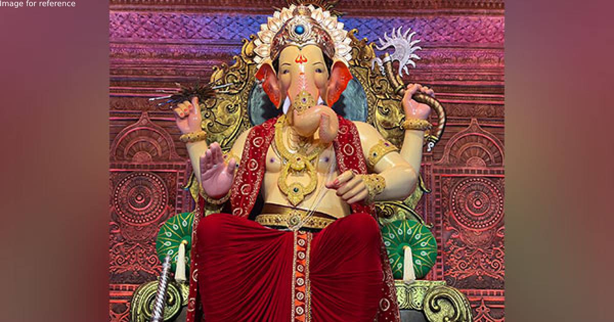 Gold, silver offered to Lalbaugcha Raja to be auctioned today